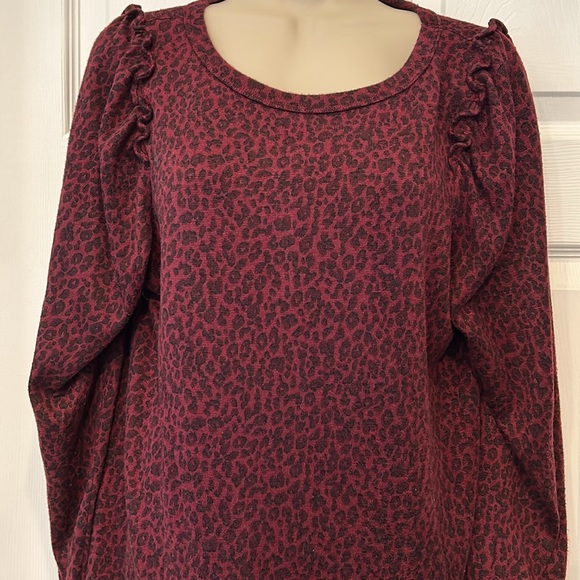 Banana Republic Leopard Sweater Top Size S - Picture 3 of 5